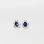 Orecchini In Oro Bianco 18 KT Con Zaffiri e Giro Di Diamanti